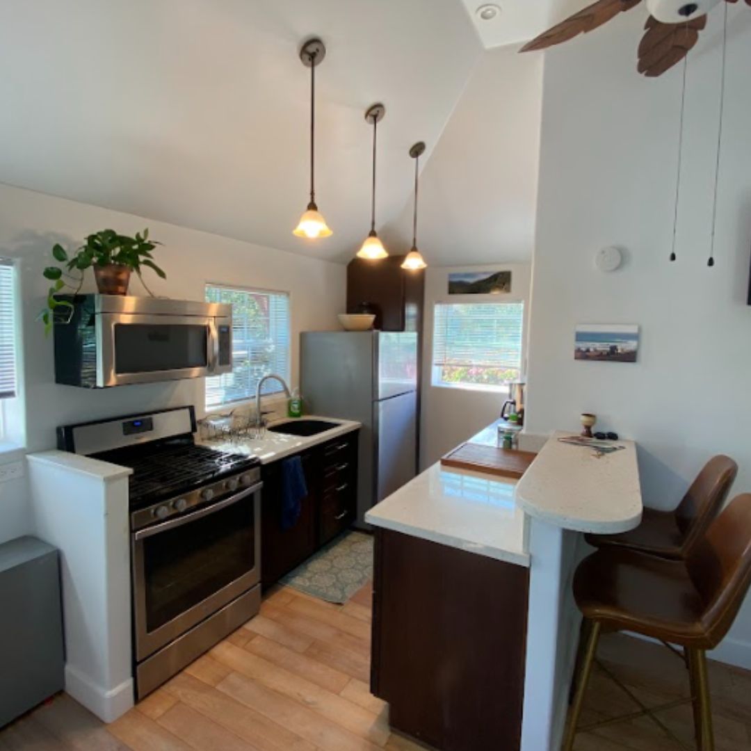 Carlsbad Beach Recovery Sober Living - Kitchen