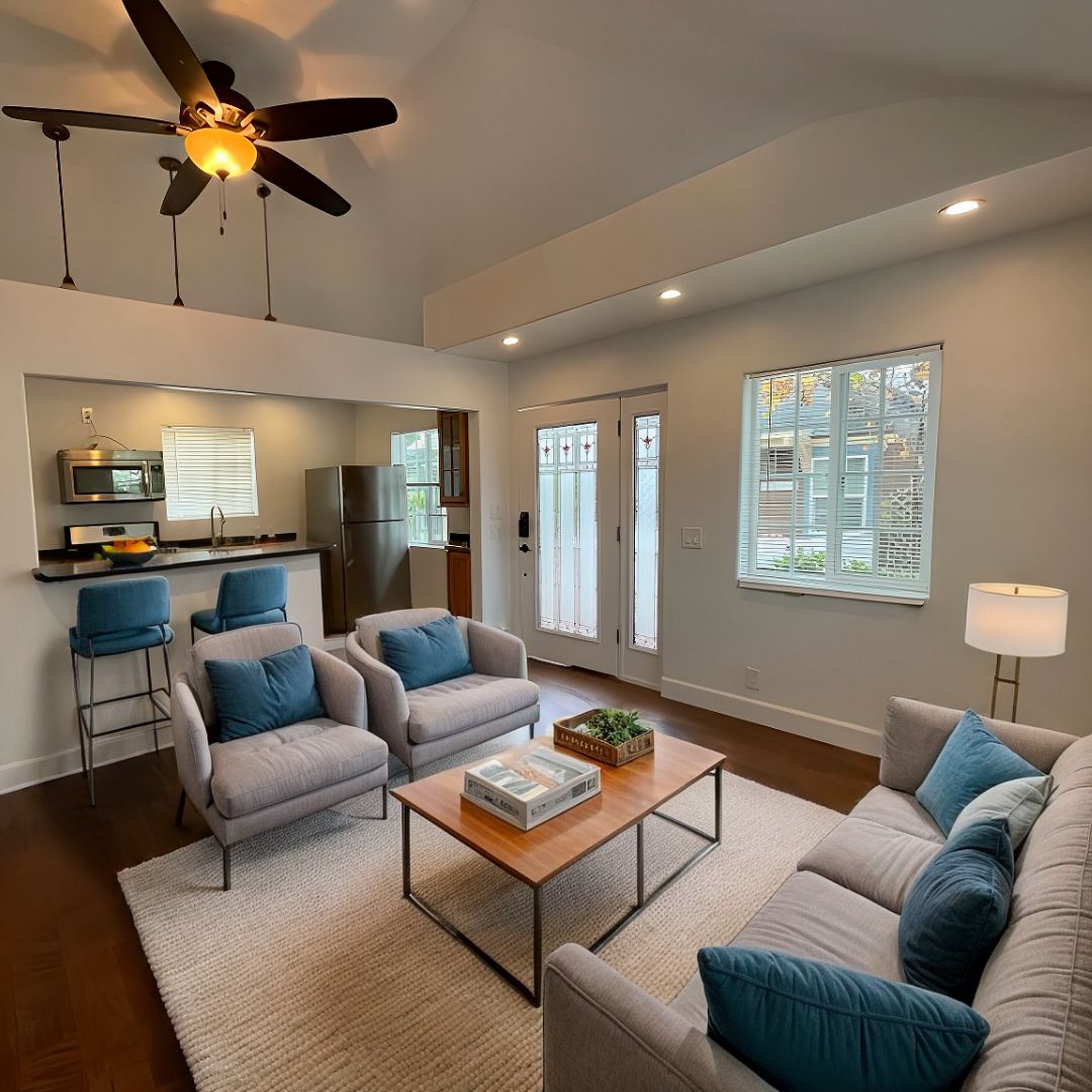 Carlsbad Beach Recovery Sober Living - Living Room